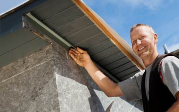 soffit installation Tredomen